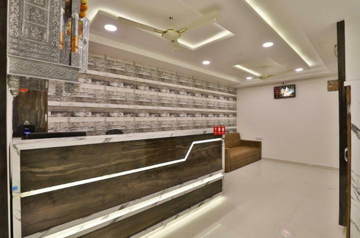 Hotel Pathik Villa Ахмедабад Экстерьер фото